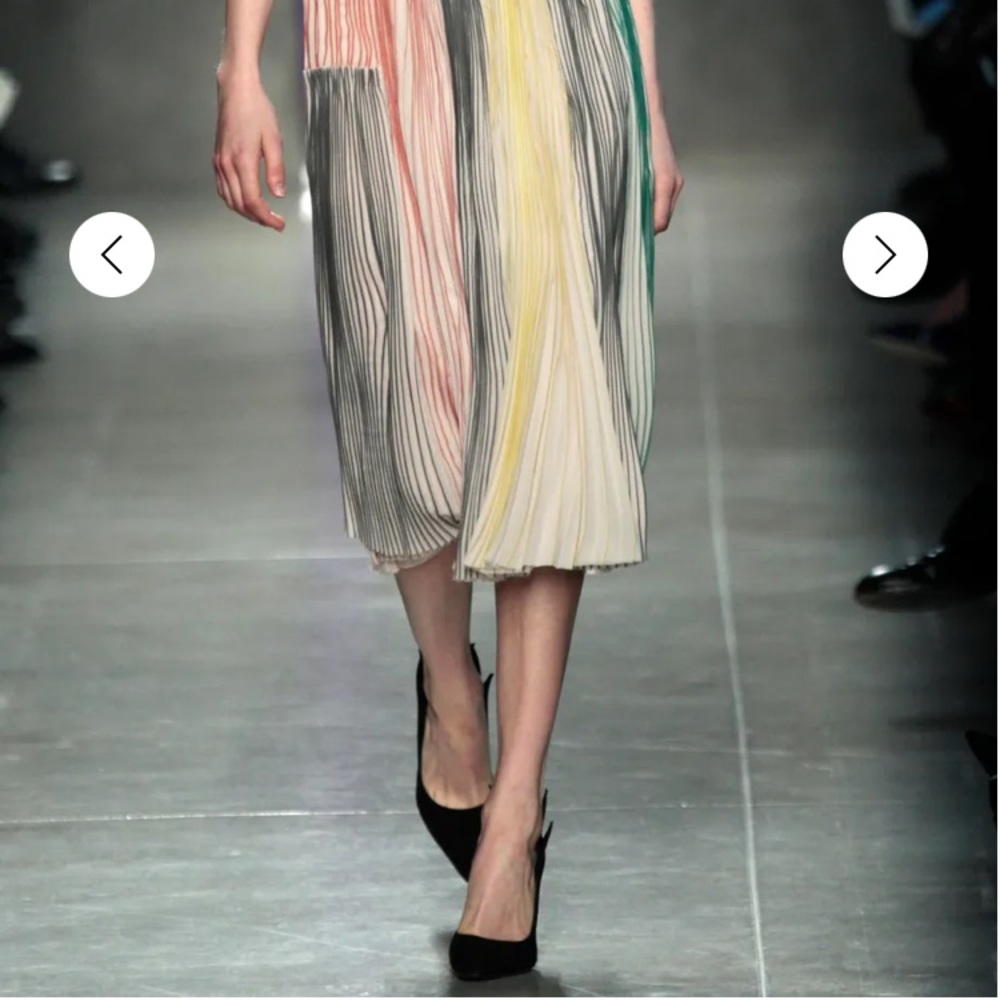 Bottega Veneta black suede flame runway heels - Picture 3 of 12